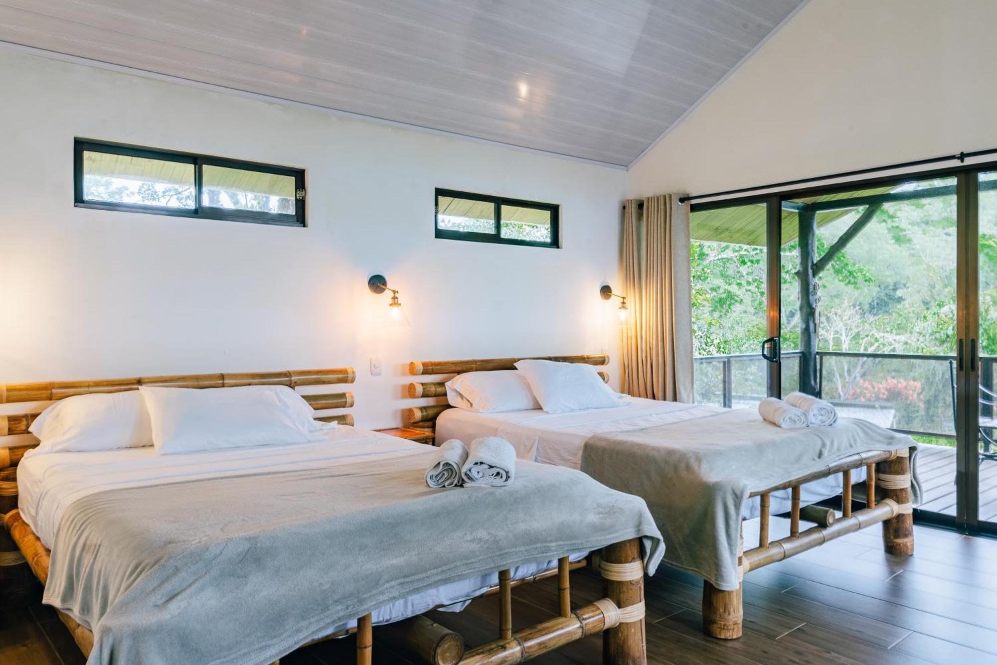 Hacienda Mil Bellezas - Private 40Ha Jungle Reserve Quepos Δωμάτιο φωτογραφία